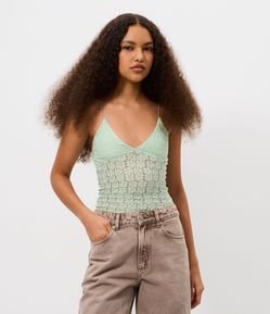Blusa Alcinha em Renda Texturizada com Decote V