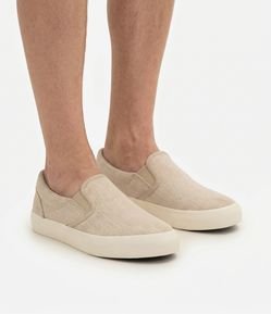 Tênis Slip On em Lona e Sola Vulcanizada