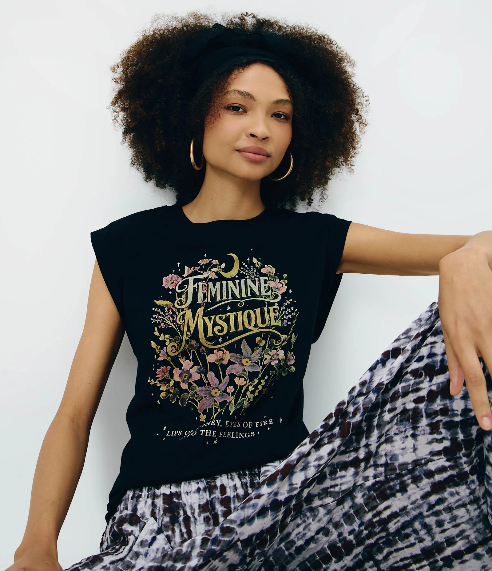 Blusa Muscle com Estampa Feminine Mystique e Barra Rendada Preto 2