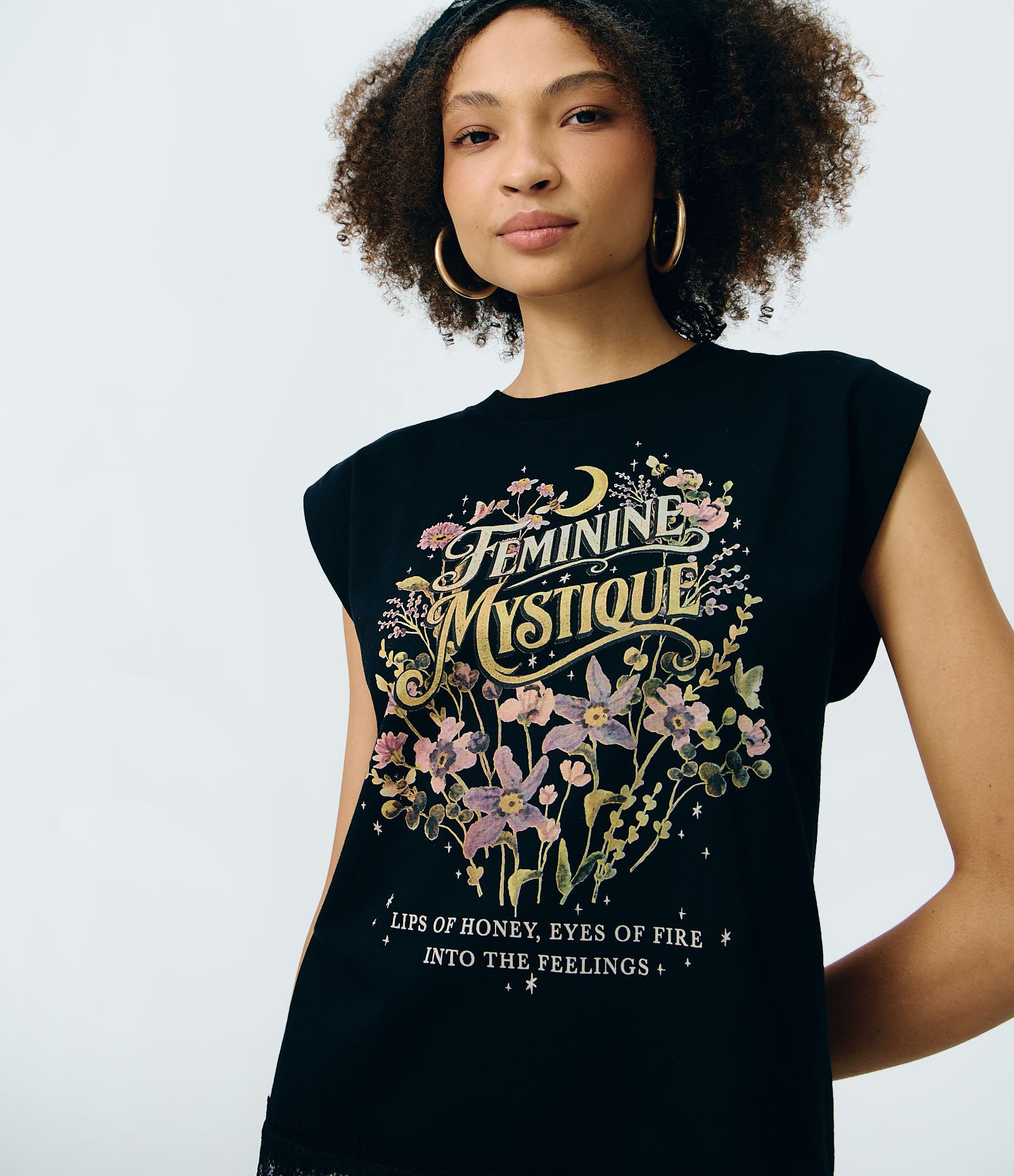 Blusa Muscle com Estampa Feminine Mystique e Barra Rendada Preto 4