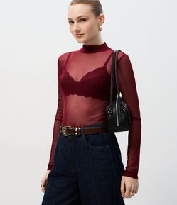 Blusa em Tule com Transparência e Golinha Alta