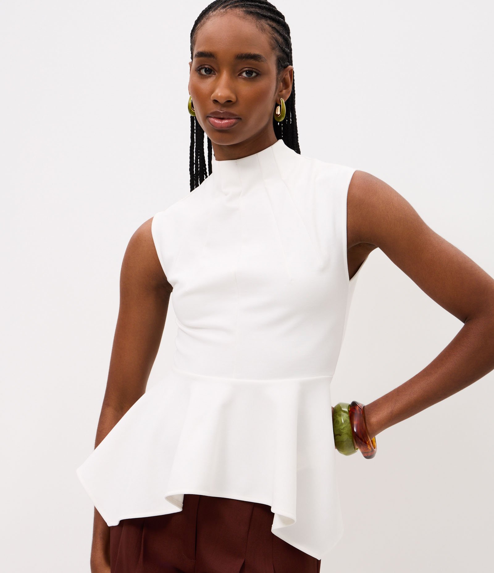Blusa com Gola Alta e Barra Peplum Assimétrica Branco 5