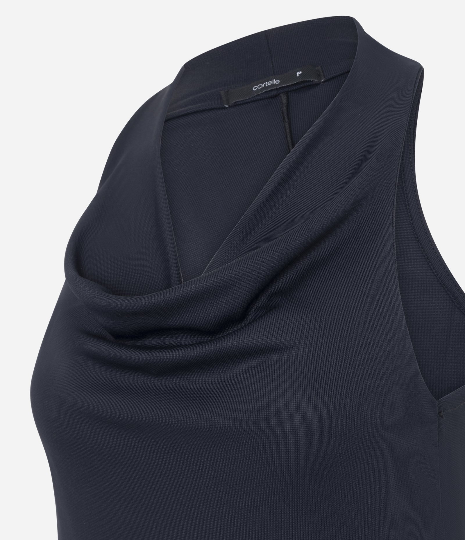 Blusa Ajustada em Ribana com Barra Assimétrica e Gola Halter Preto 6