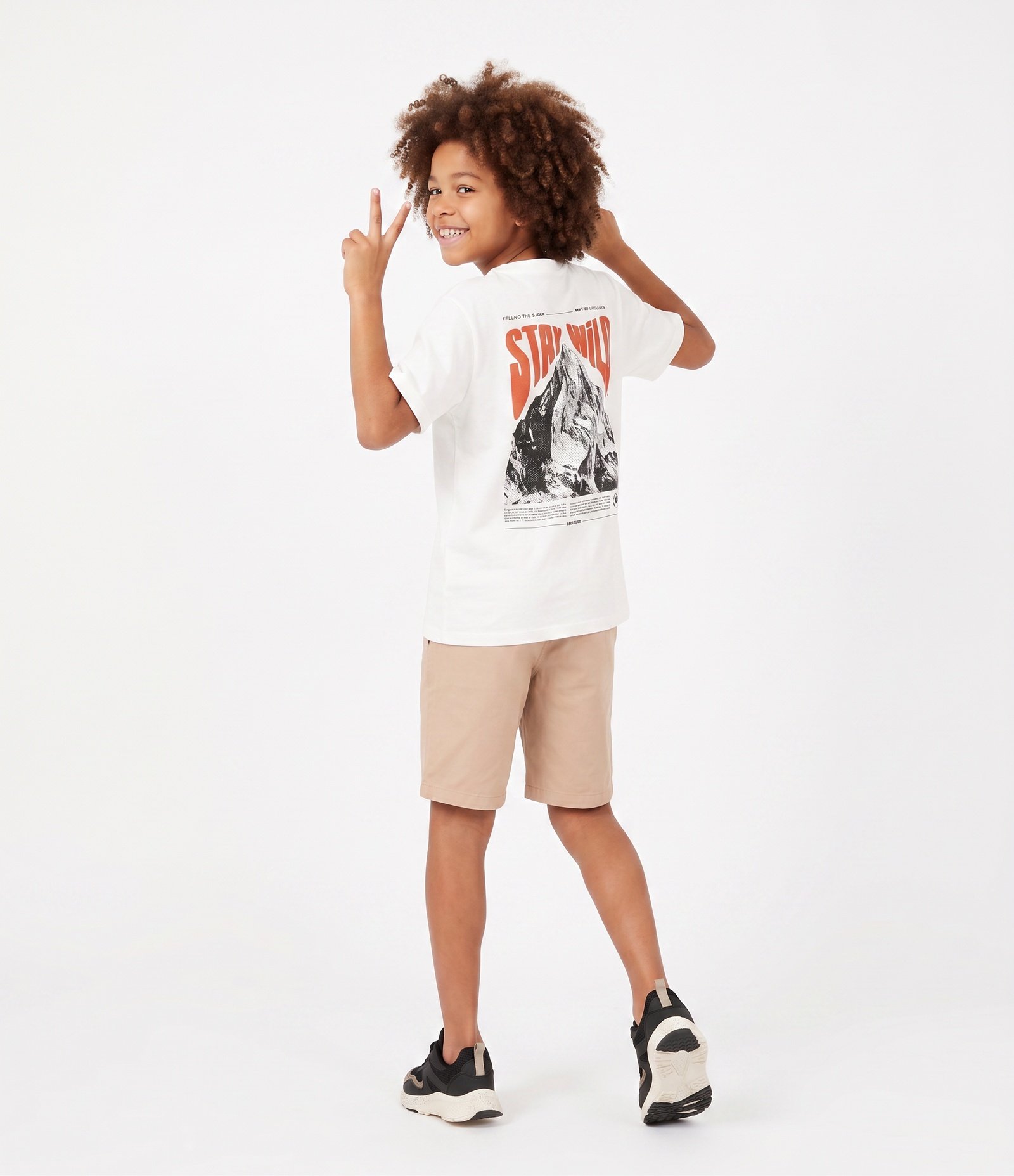 Camiseta Relaxed Infantil com Estampa Stay Wild - Tam 5 a 14 Anos Branco 1