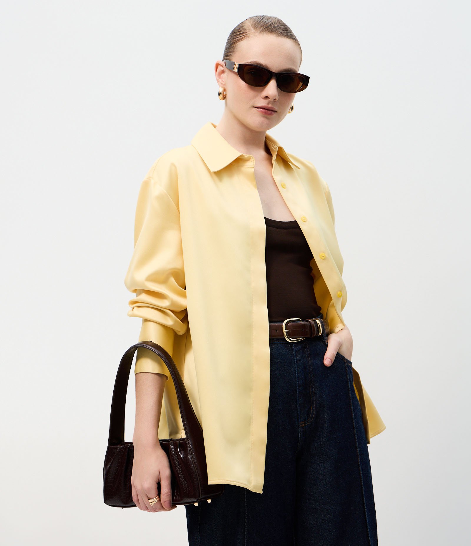Camisa Acetinada com Punhos Largos Amarelo 1