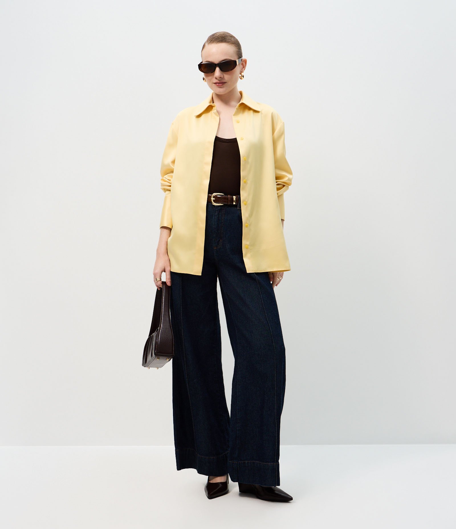 Camisa Acetinada com Punhos Largos Amarelo 2