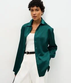 Camisa Acetinada com Punhos Largos