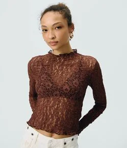 Blusa Manga Longa em Renda Vazada com Transparência e Gola Alta