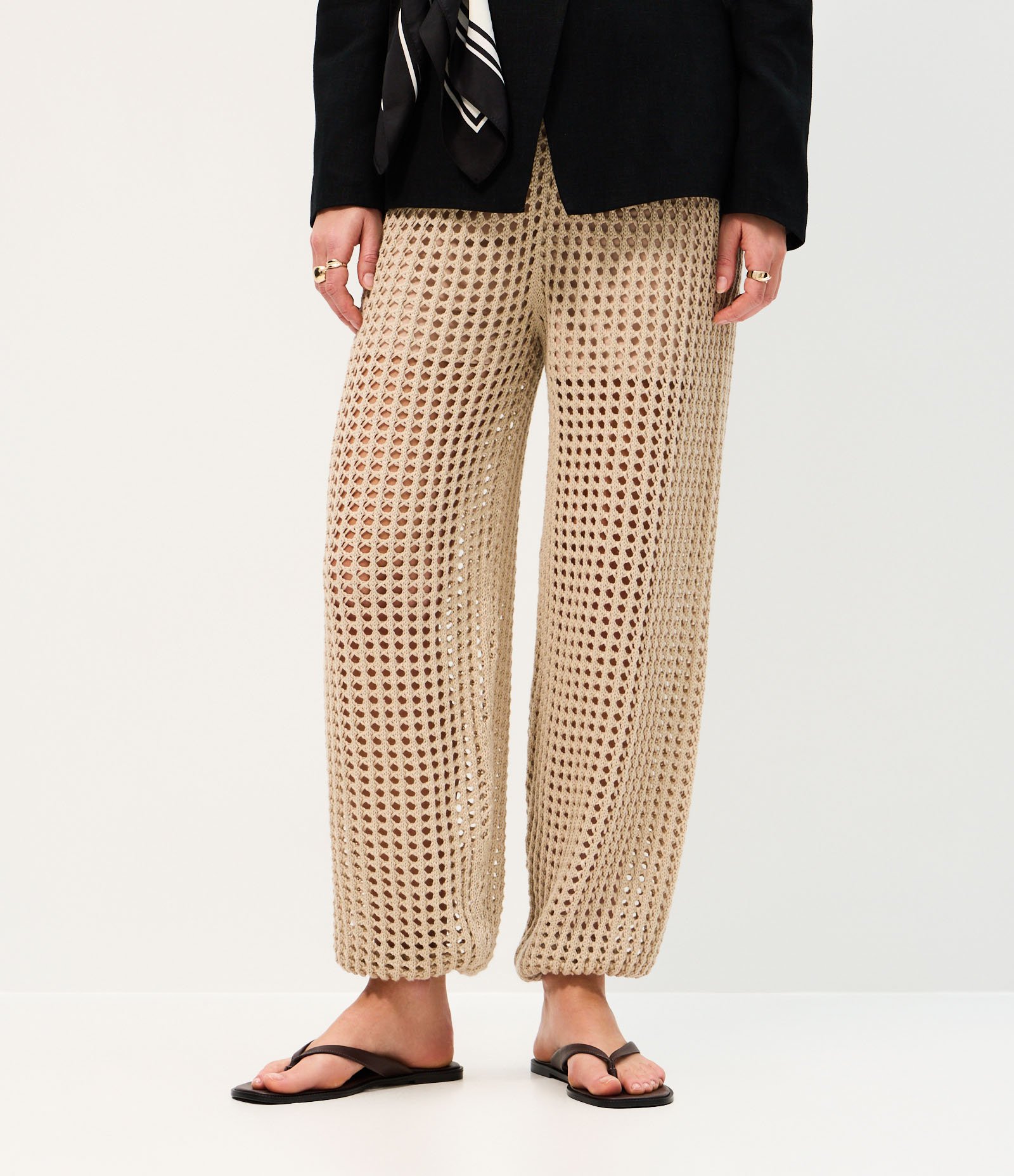 Calça Aladim em Tricô com Forro de Short Bege 3