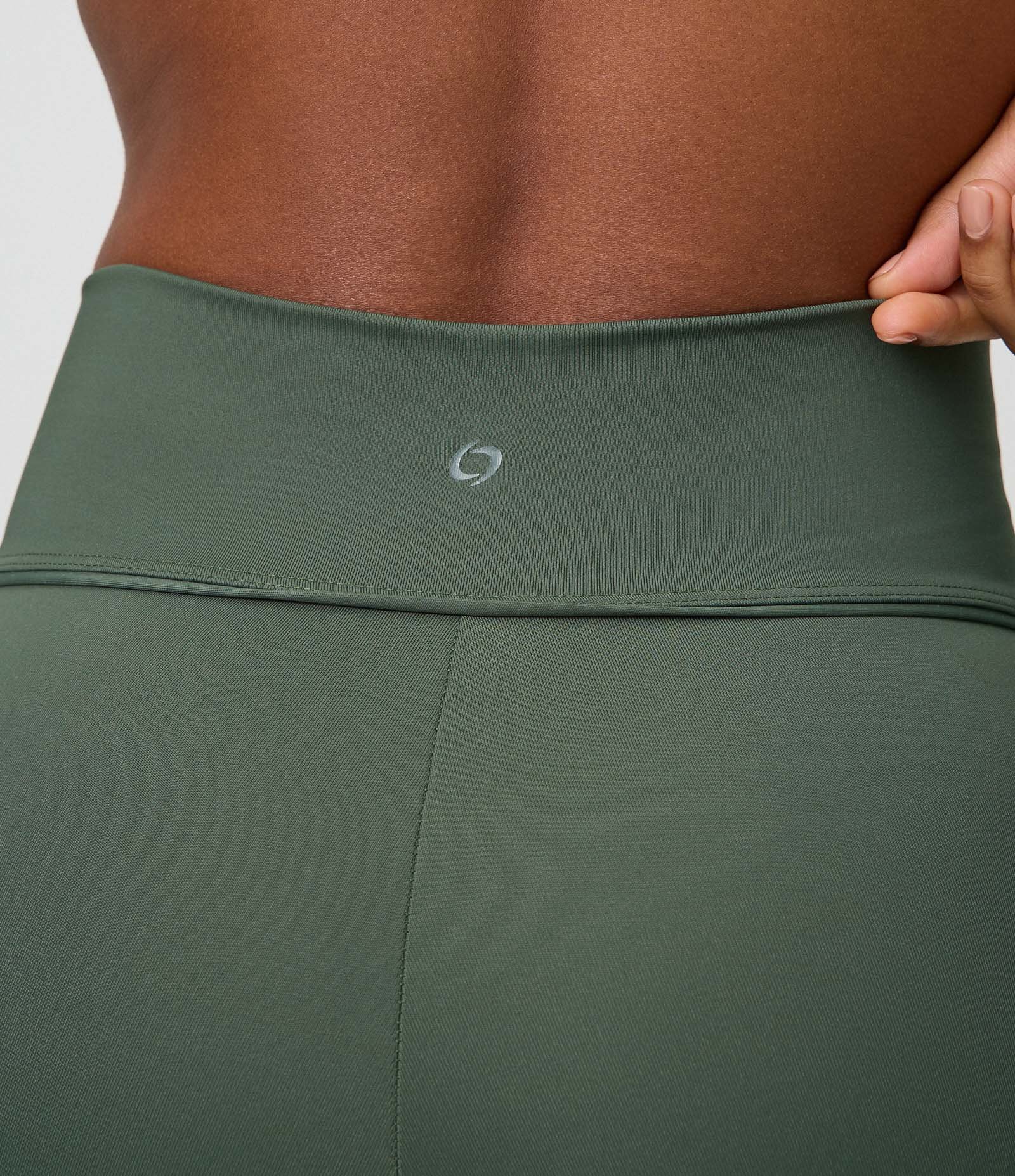 Calça Flare Esportiva em Microfibra com Friso Frontal Verde 3