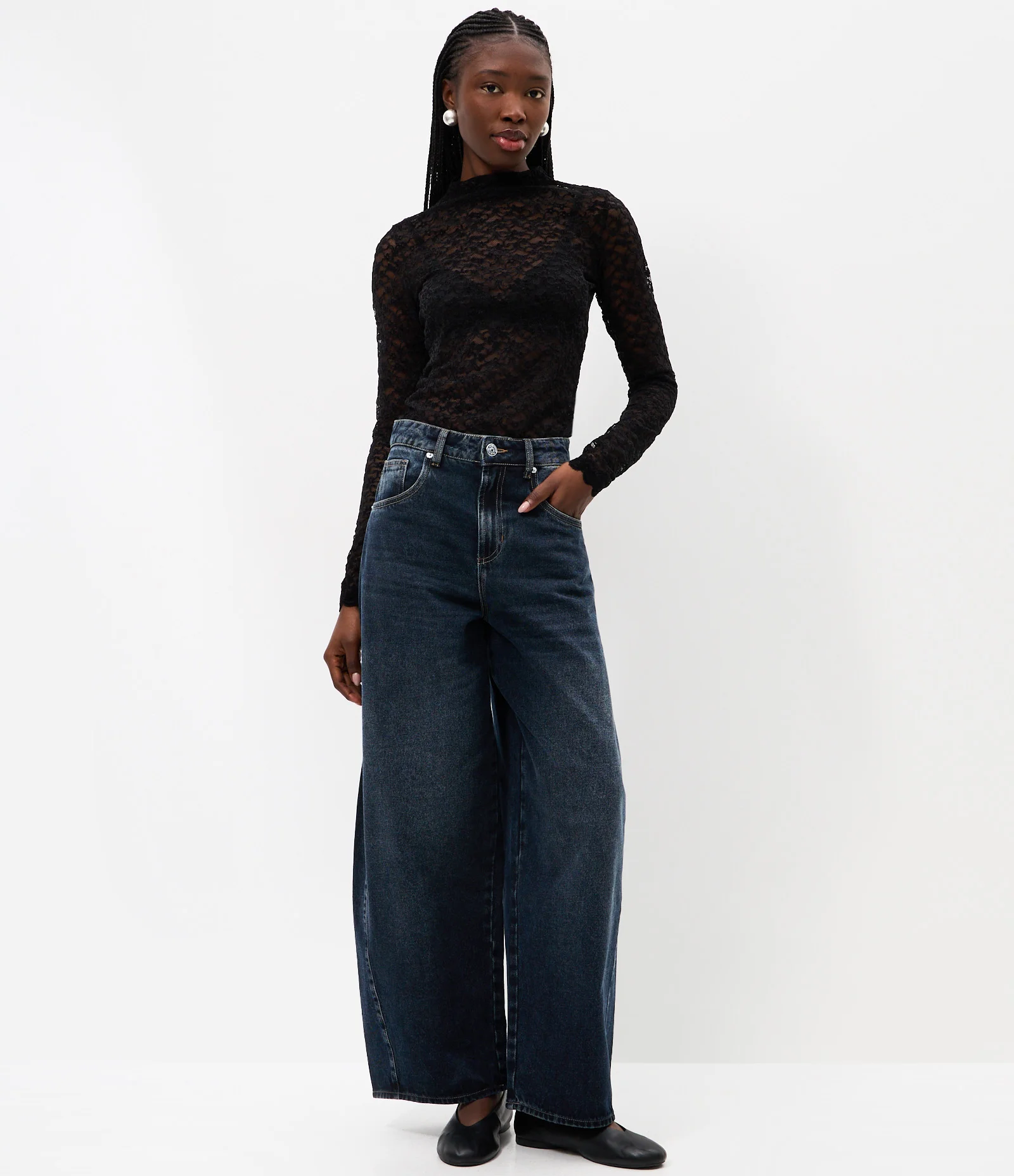 Blusa Segunda Pele em Renda com Gola Alta Preto 2