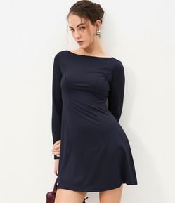 Vestido Evasê Curto com Decote Canoa