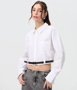 Camisa Cropped com Cinto e Bolso Frontal