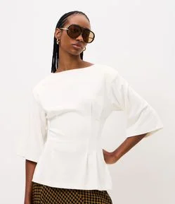 Blusa em Ponto Roma com Detalhe Corsetado