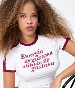 Camiseta em Algodão com Lettering Energia de Gostosa e Detalhes Contrastantes