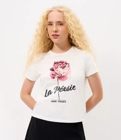 Camiseta em Algodão com Estampa Floral Bordada e Lettering La Poesie