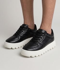 Tênis em PU Puffer com Sola Bold Tratorada