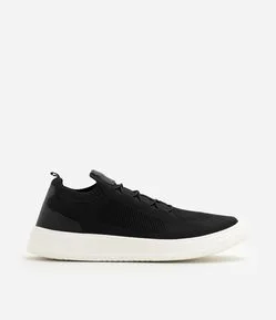 Tênis Casual de Knit com Detalhe em Couro