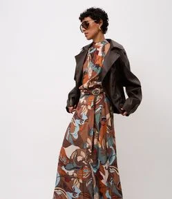 Vestido Longo com Decote Halter Neck e Estampa Floral