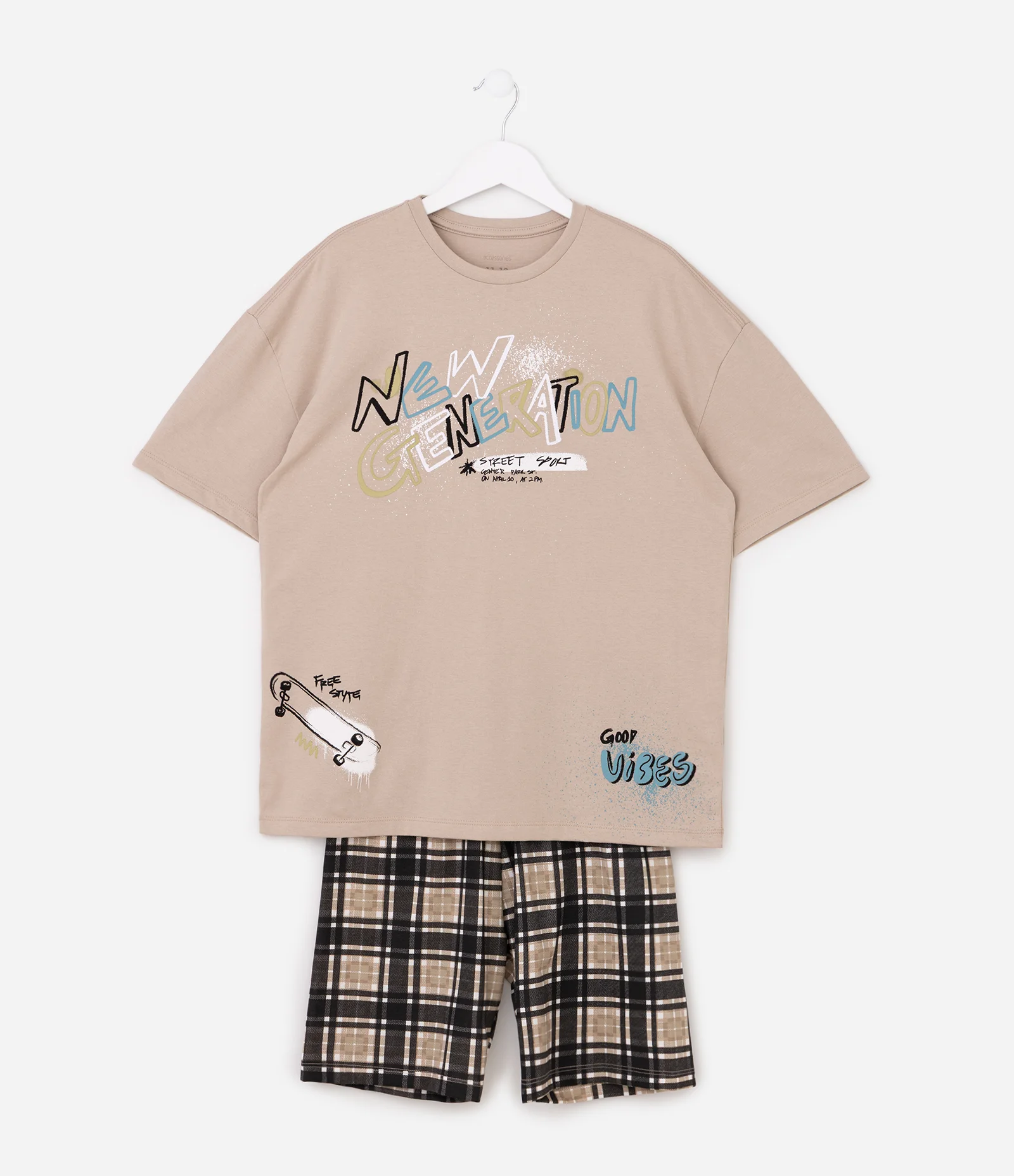 Pijama Infantil Em Algodão Accessories Estampa New Generation com Bermuda Xadrez - Tam 7 a 16 Anos Marrom 1