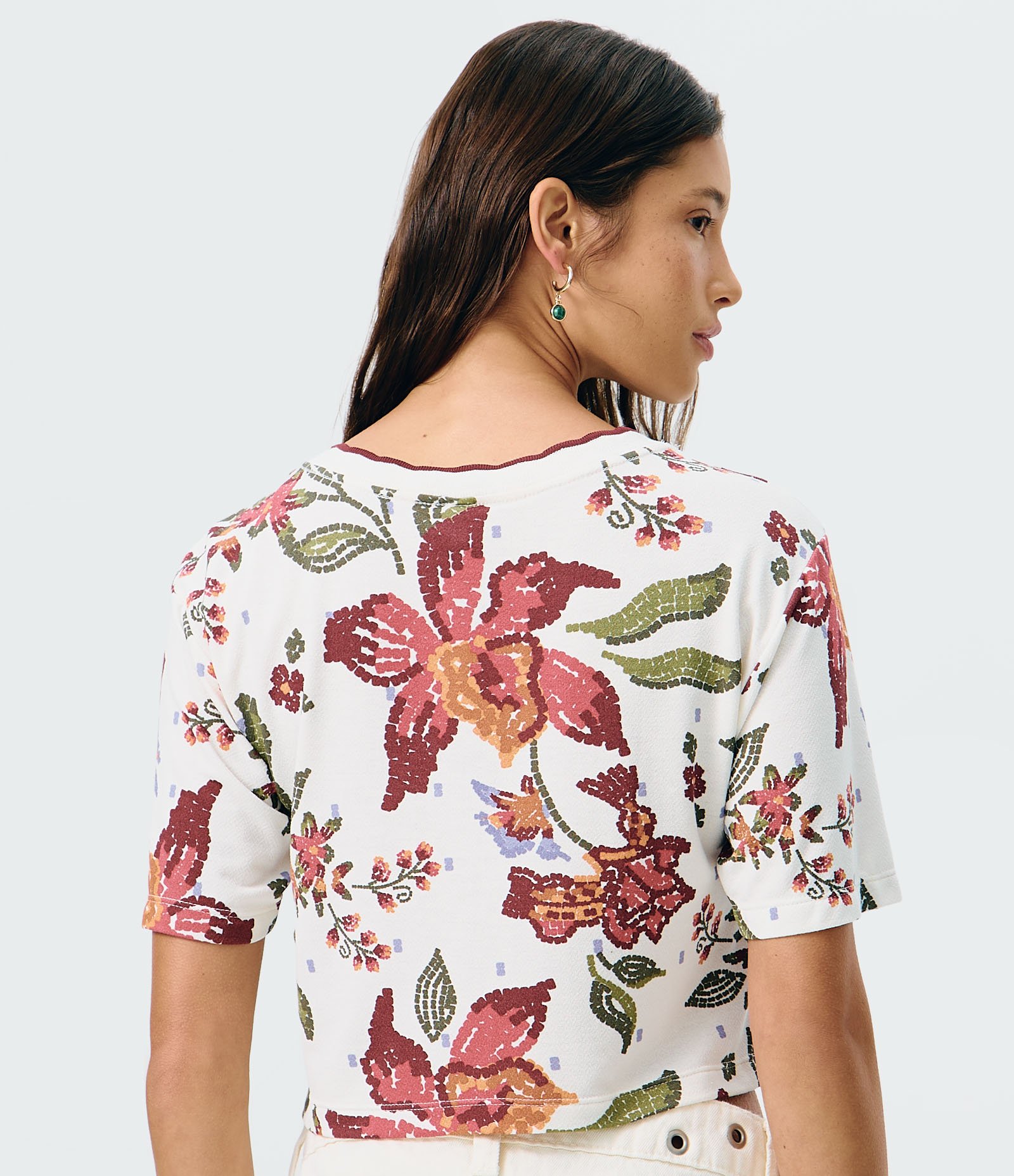 Blusa em Moletinho de Viscose com Estampa Floral Branco 4