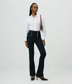 Calça Bootcut Jeans com Botões Frontais