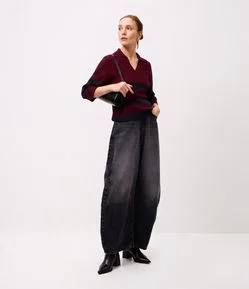 Blusa em Tricô com Gola Polo e Estampa Listrada