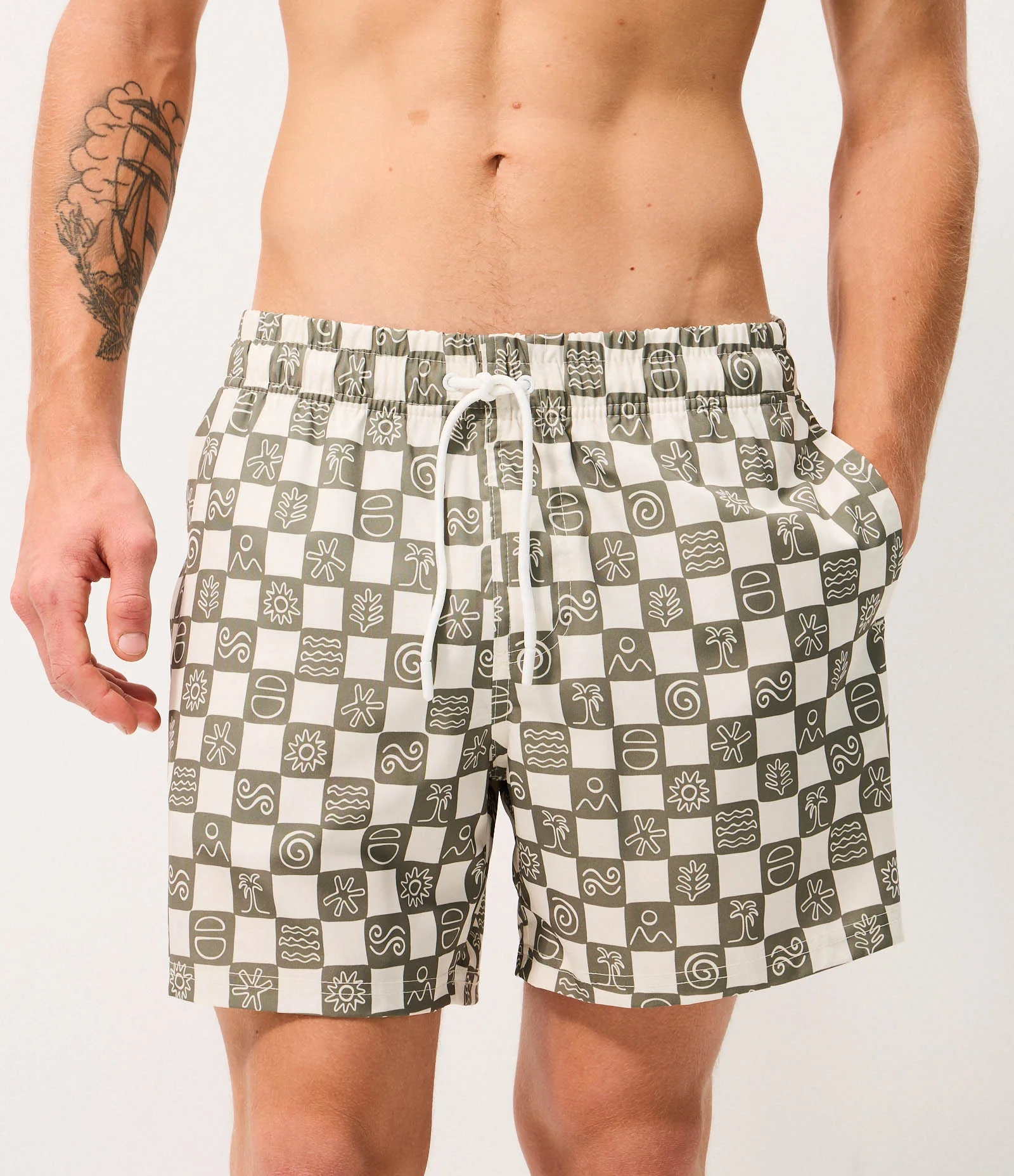 Bermuda com Estampa Grid Ilhas Off White 2