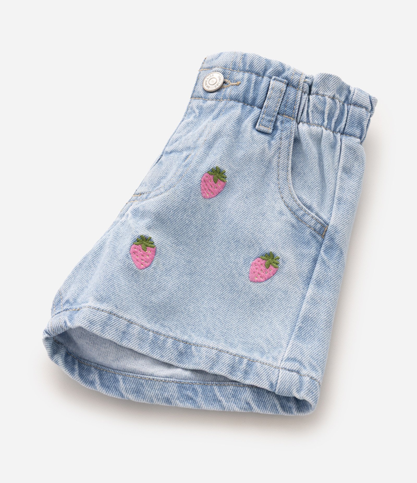 Short Jeans Infantil com Bordado de Morangos - Tam 1 A 6 Anos Azul 4
