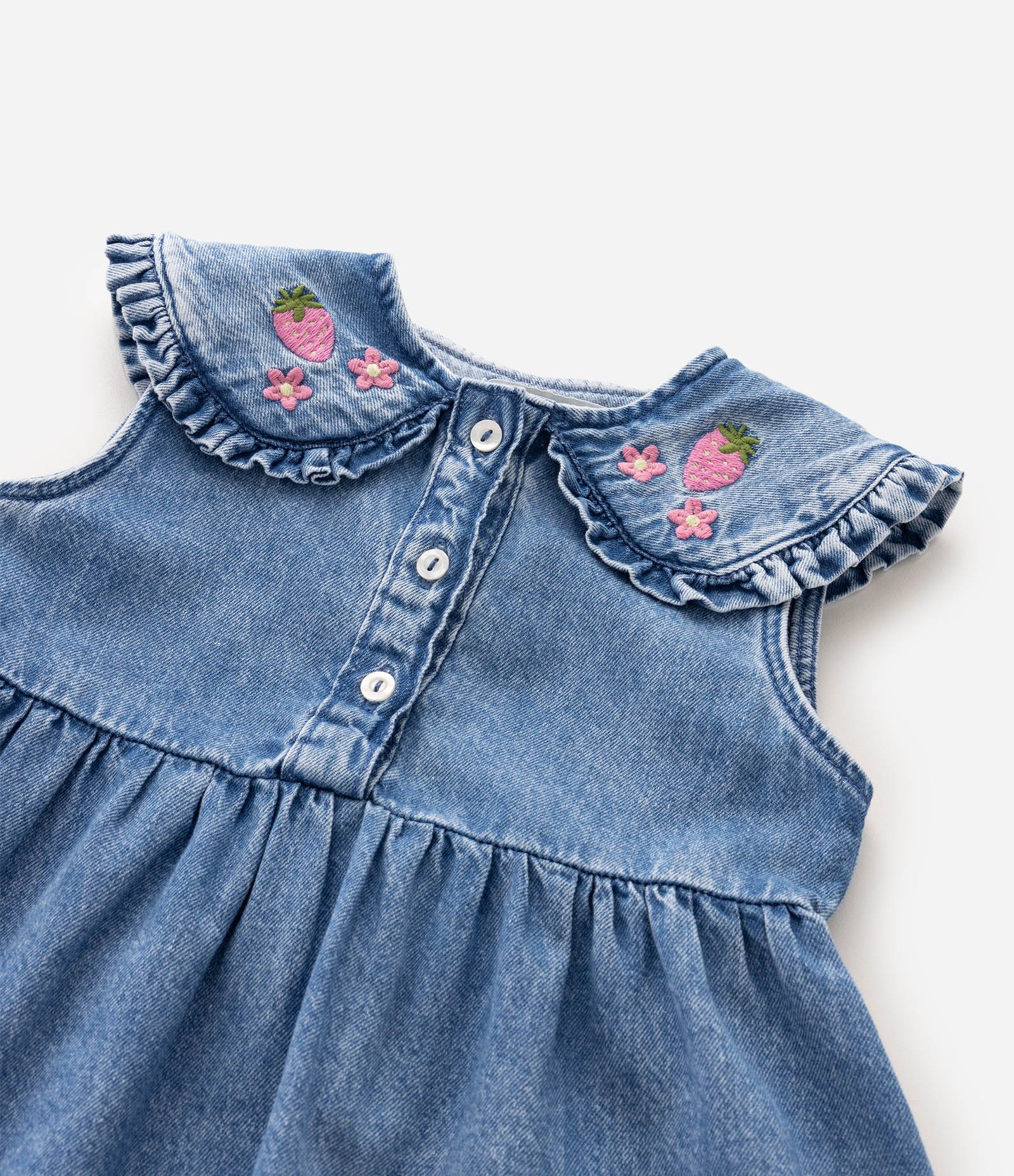 Vestido Jeans Infantil com Bordado de Florzinhas - Tam 1 a 6 Anos Azul 5
