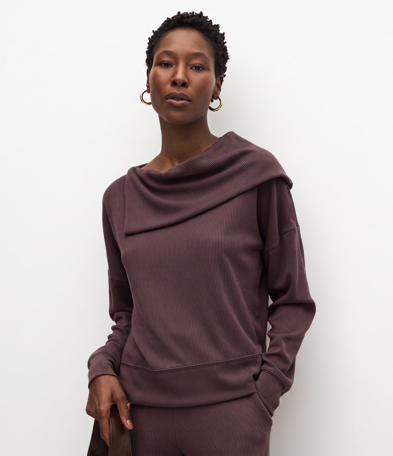Blusa em Anarruga com Gola Boba Vinho 3