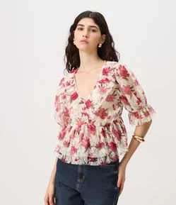 Blusa Cropped em Renda Floral com Babados