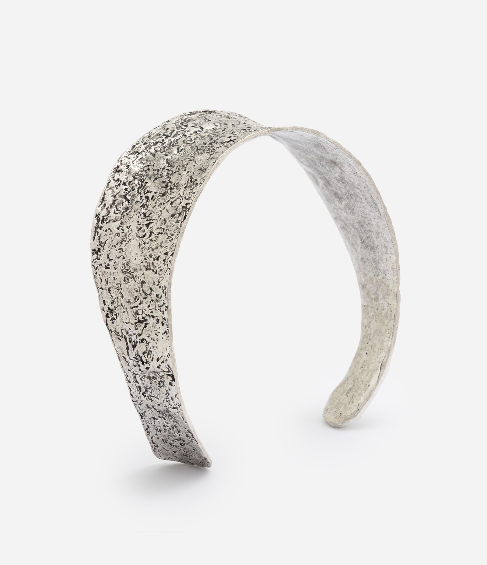 Gargantilha Choker em Metal com Acabamento Martelado Prata 4