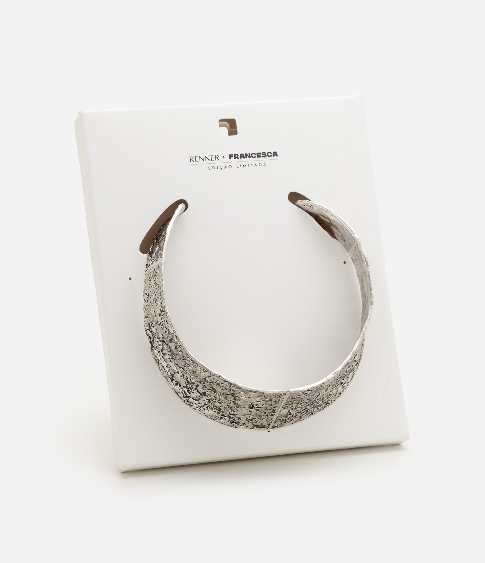 Gargantilha Choker em Metal com Acabamento Martelado Prata 5