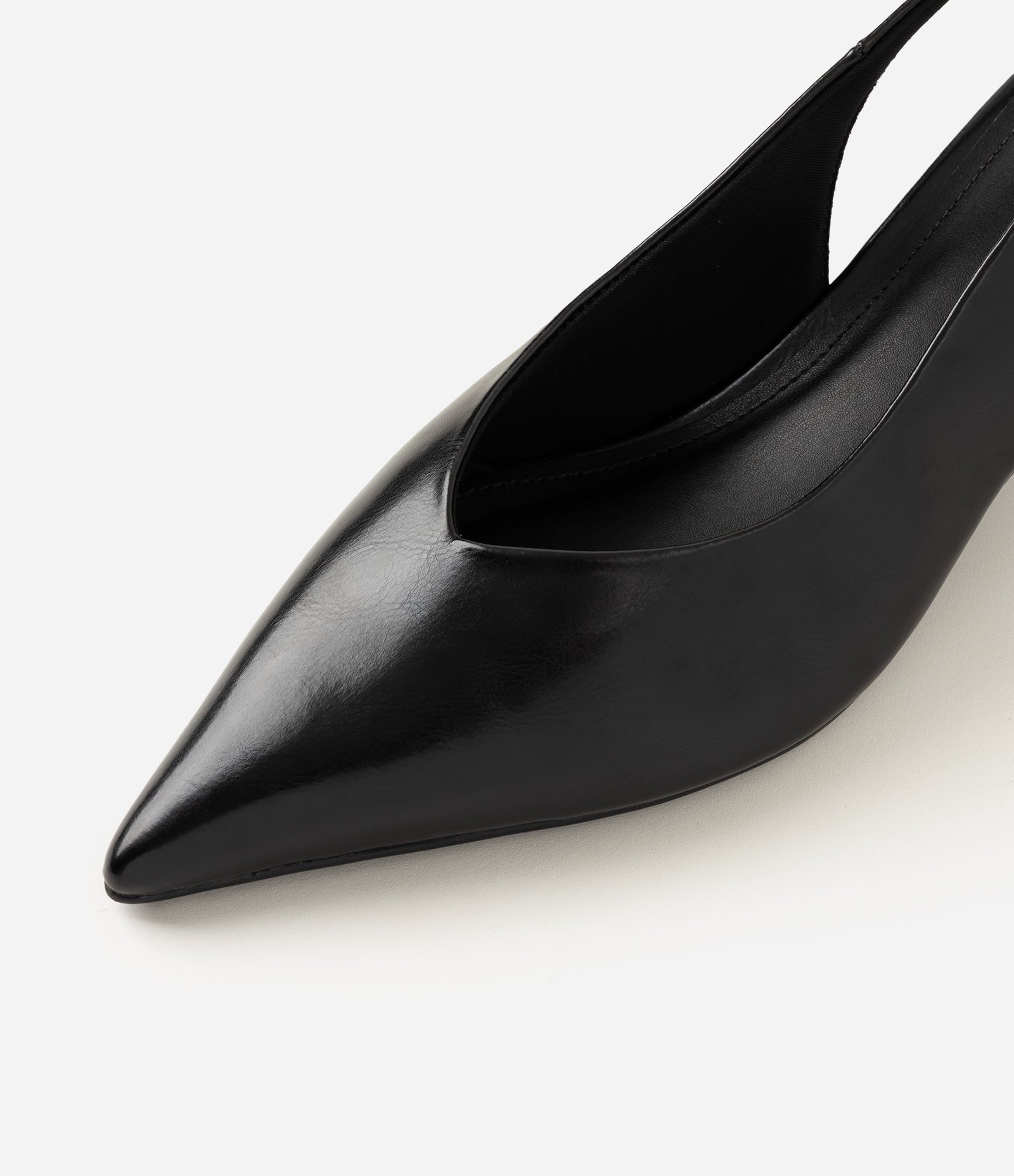 Sapato Slingback em PU com Salto Grosso Preto 5