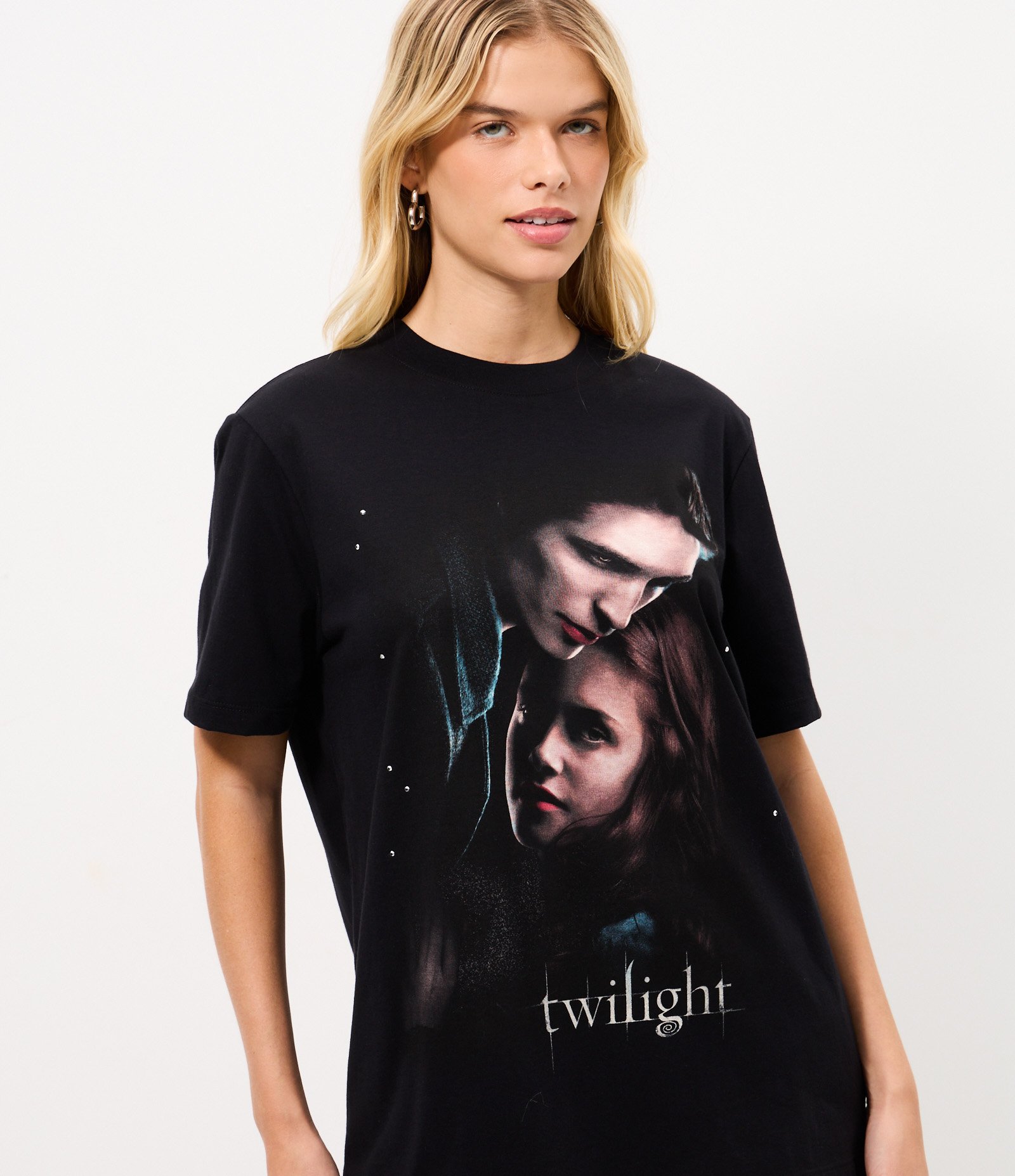 Camiseta Boxy com Estampa Twilight Edward e Bela e Lettering Brilhoso Preto 3