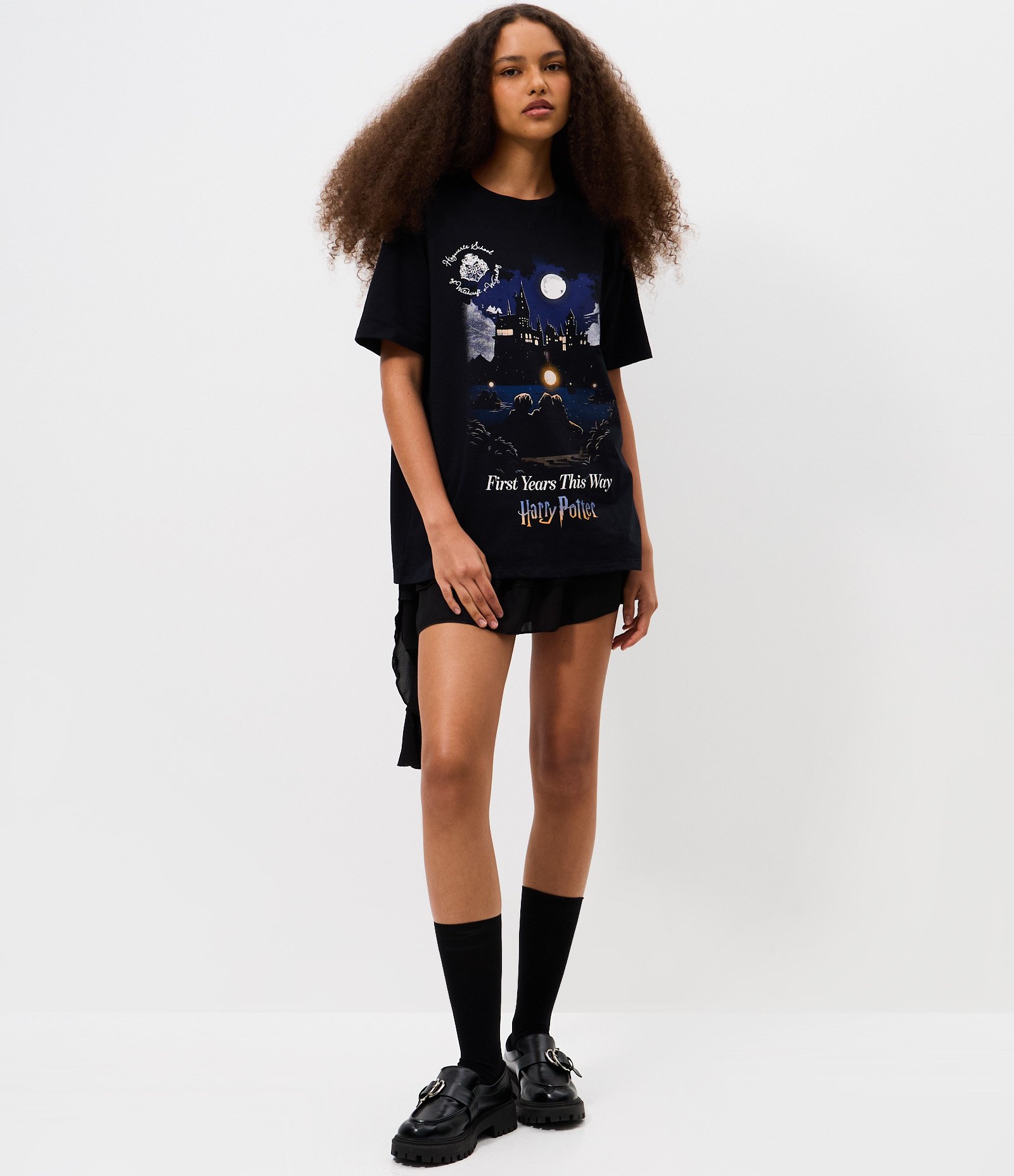 Camiseta em Algodão com Estampa Harry Potter Hogwarts Preto 2