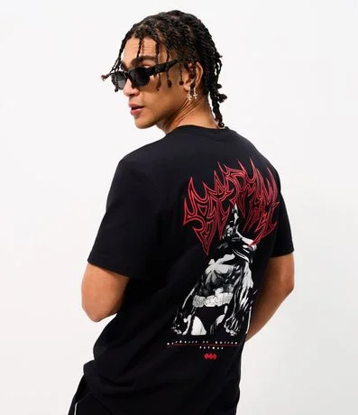 Camiseta Comfort em Algodão com Estampa Batman Defender of Gotham