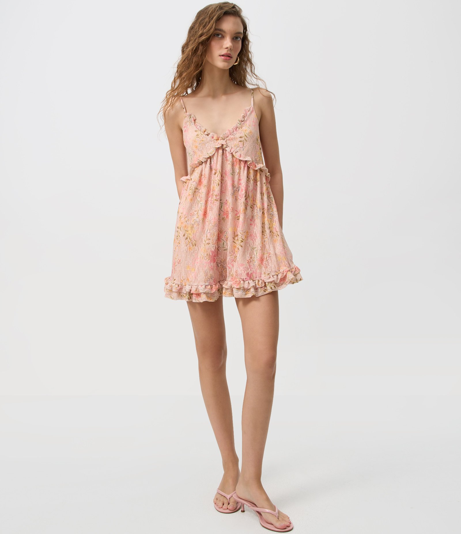 Vestido Curto Floral em Renda com Pedrinhas e Babados Rosa 1