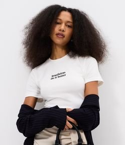 Camiseta em Algodão com Lettering Brasileiras Do It Better