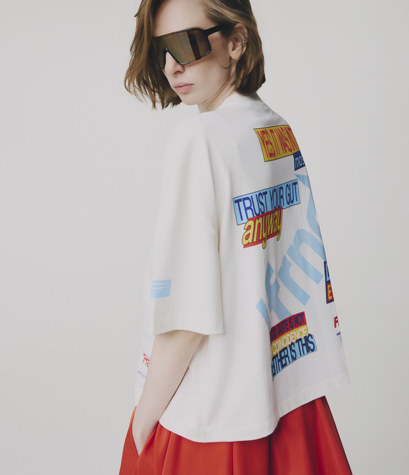 Camiseta Boxy em Algodão com Lettering Francesca Off White 2