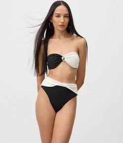 Biquíni Calcinha Hot Pant em Microfibra com Estampa Color Block