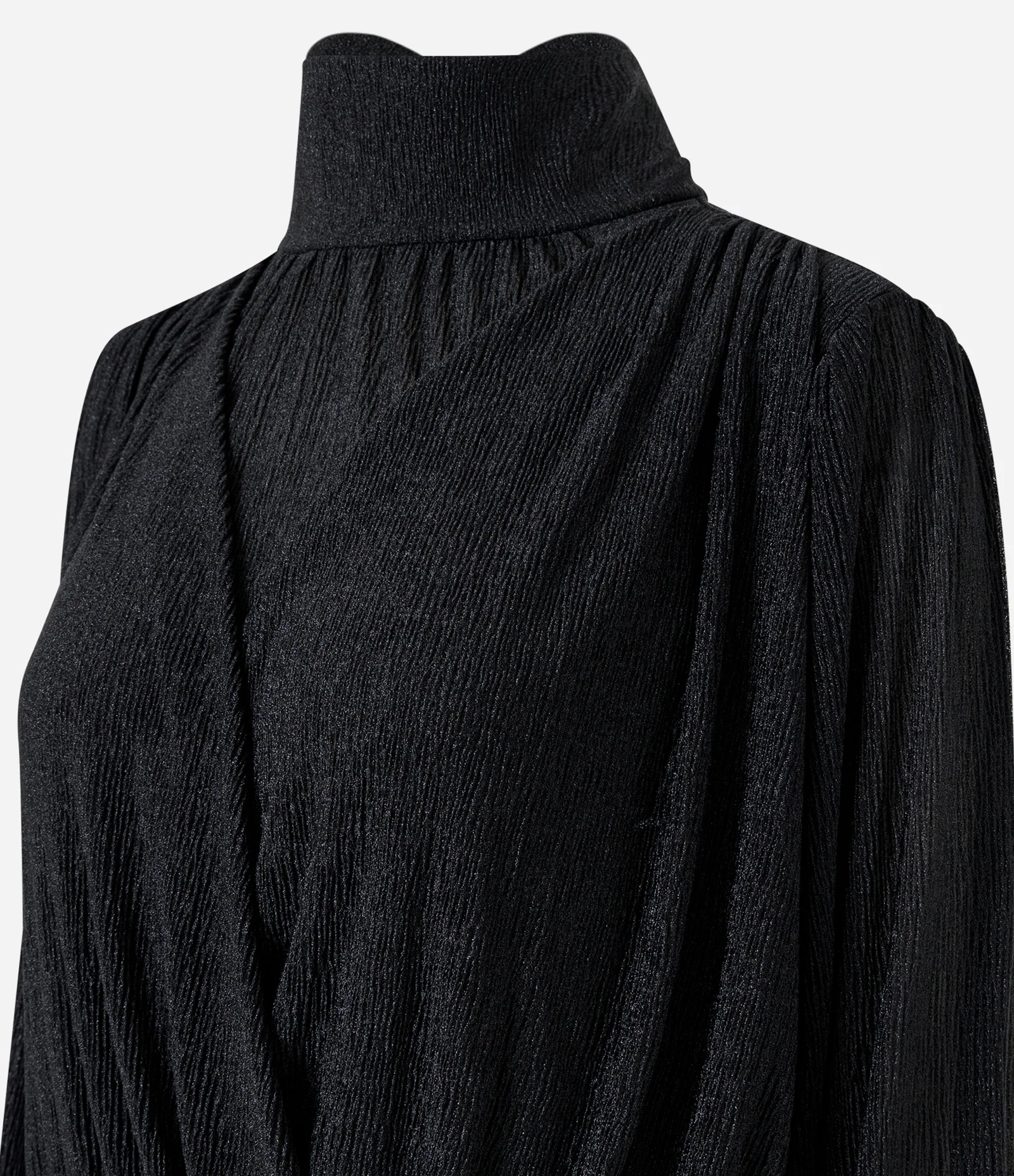 Blusa em Chiffon com Transparência e Decote Transpassado Preto 2