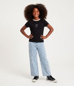 Camiseta Infantil em Algodão com Gola Contrastante e Bordado de Laço - Tam 5 a 16 Anos