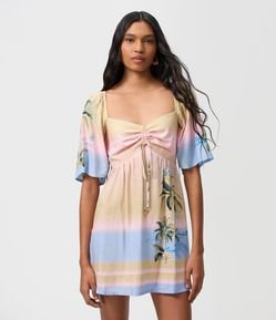 Vestido Curto com Estampa Tropical Degradê com Brilho e Decote Coração