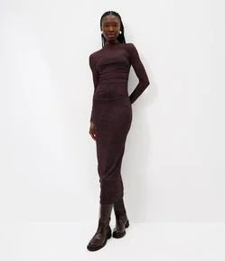 Vestido Midi com Transparência no Busto e Detalhes de Borboleta