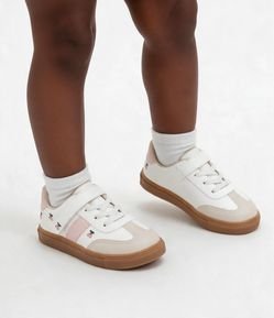 Tênis Infantil  Em PU Com Velcro Bordados Cereja - Tam  22 ao 27