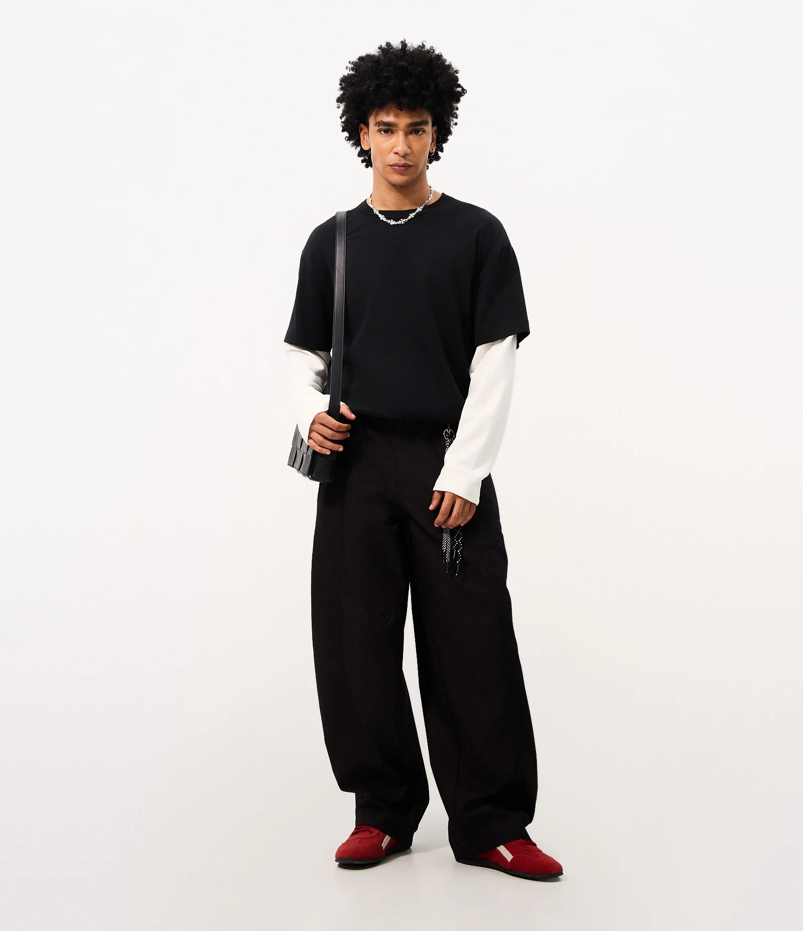 Calça Baggy Balloon Sarja com Chaveiro Preto 1
