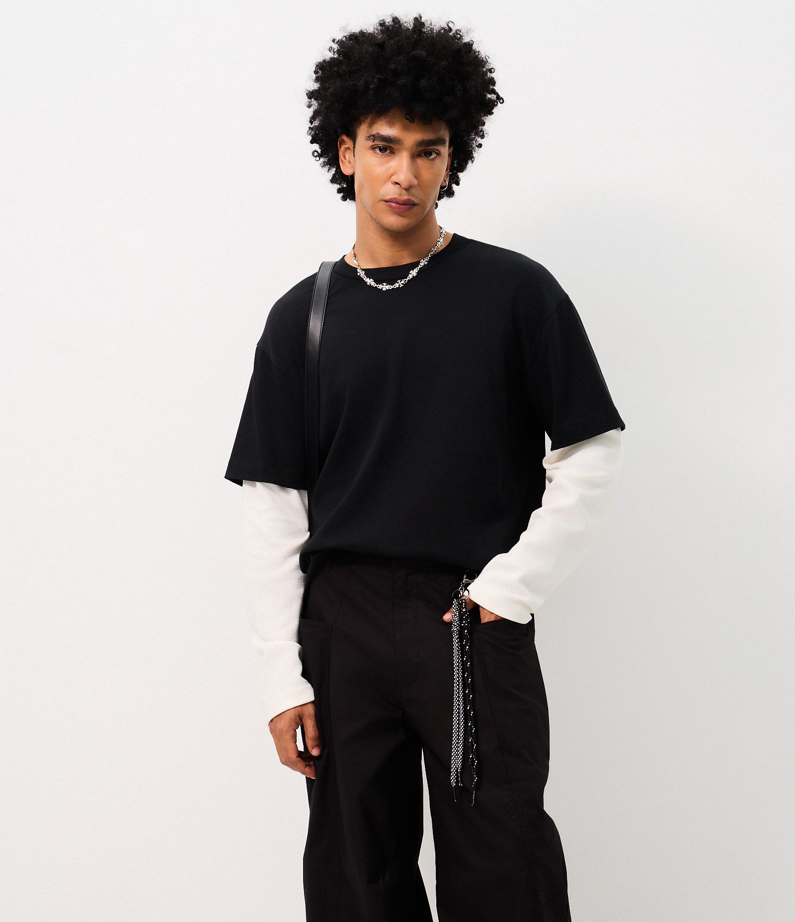Calça Baggy Balloon Sarja com Chaveiro Preto 4