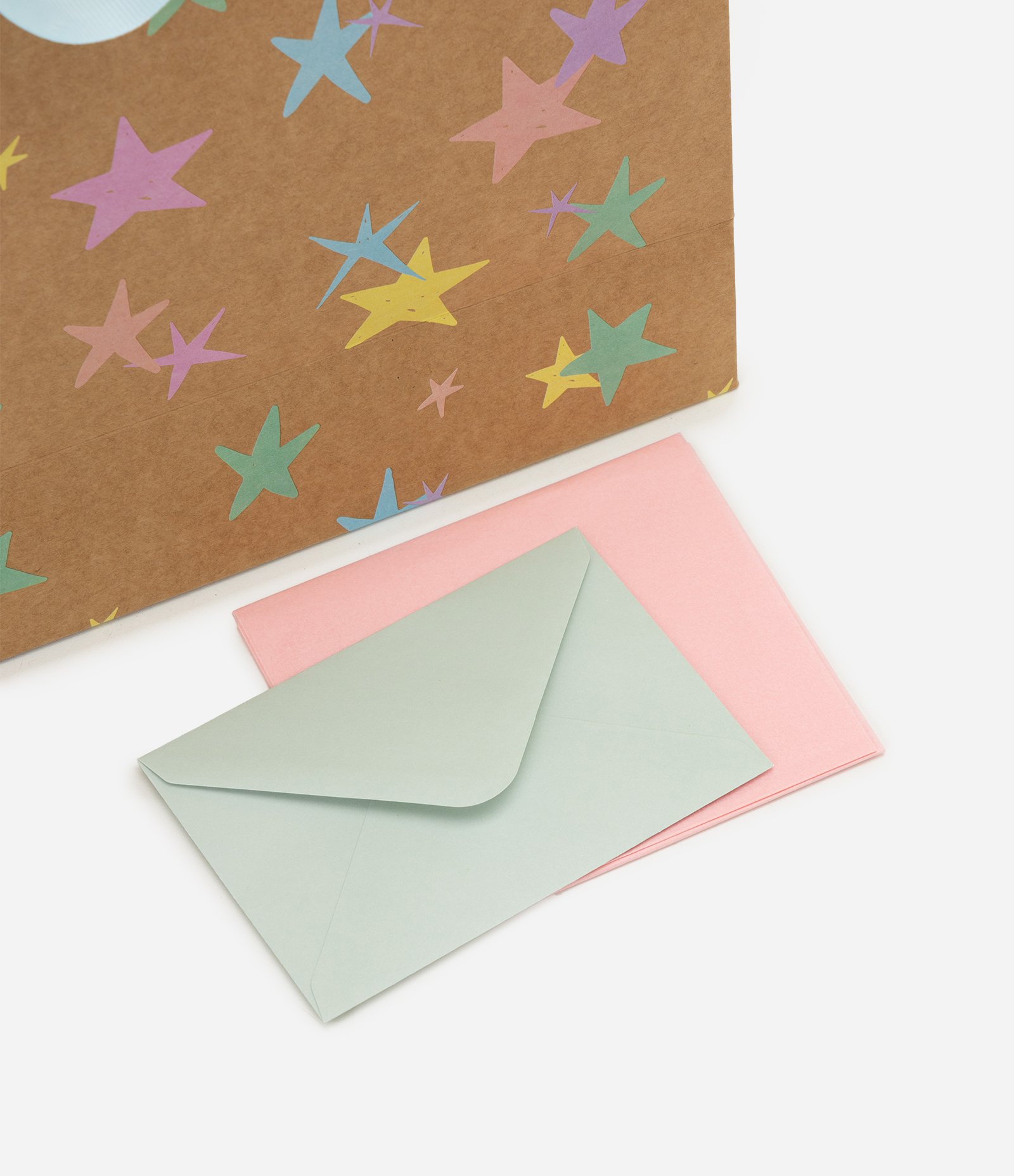 Embalagem para Presente Média em Papel com Estampa de Estrelas Multicores 4